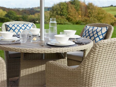 Bramblecrest Tetbury Nutmeg Rattan 4 Seat Round Dining Set with Tree-Free Top, Parasol & Base - image 3